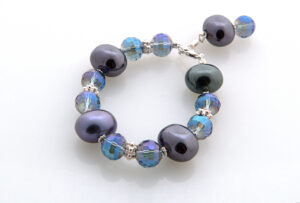 Eclipse Pearl Bracelet